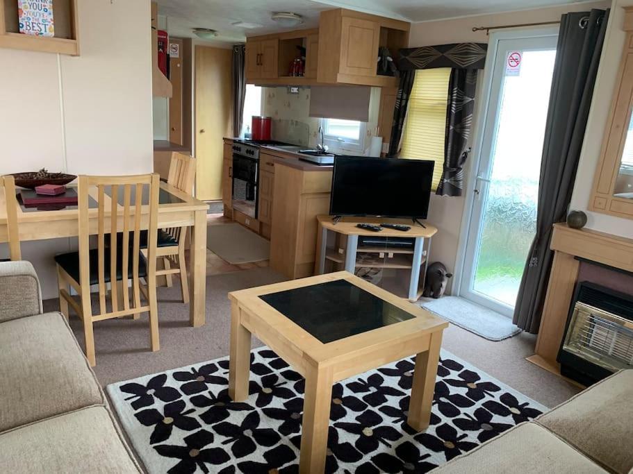 6 Berth Caravan On Sealands Site. Double Glazing Βίλα Ingoldmells Εξωτερικό φωτογραφία